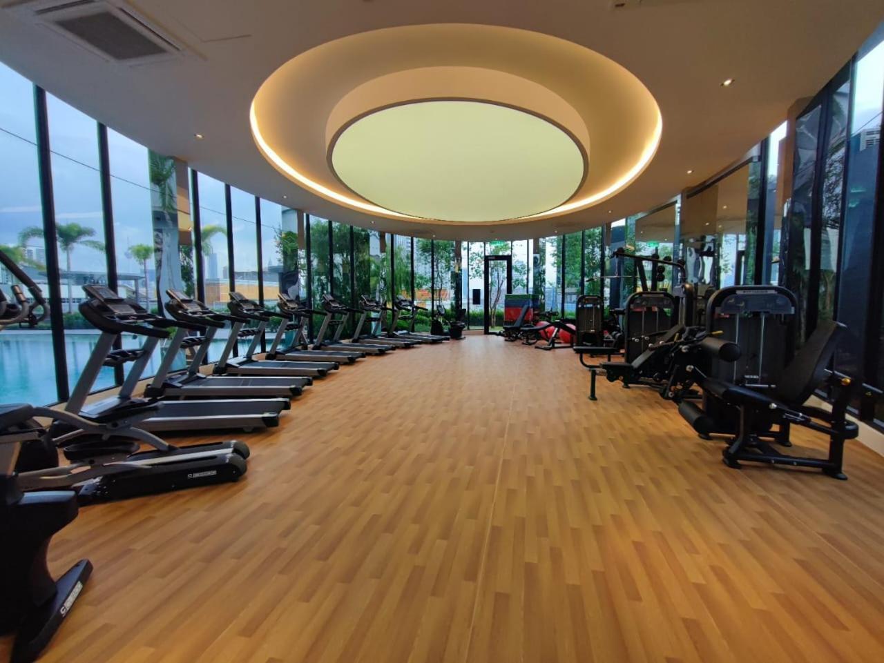 Apartamento Trion Superior Nearby Mrt